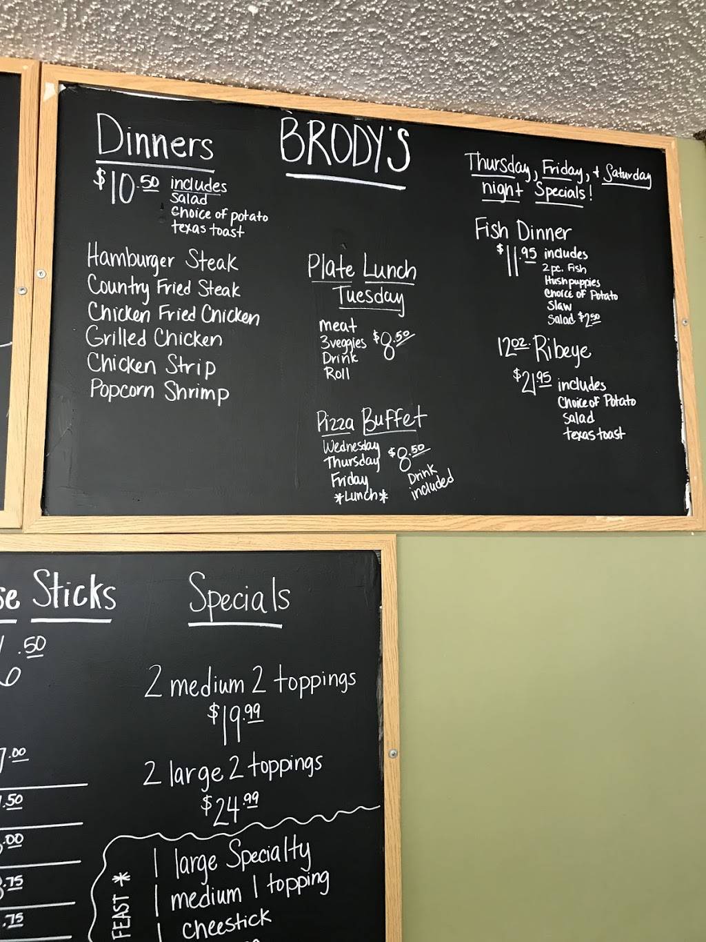 Brodys Family Restaurant | restaurant | 113 S Church St, Okolona, MS 38860, USA | 6623151558 OR +1 662-315-1558