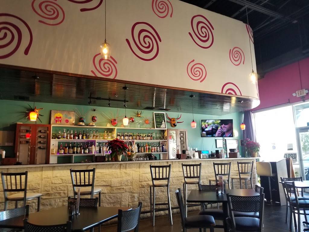 Luna Rosa Puerto Rican Grill y Tapas | restaurant | 2603 SE Military Dr #106, San Antonio, TX 78223, USA | 2103143111 OR +1 210-314-3111