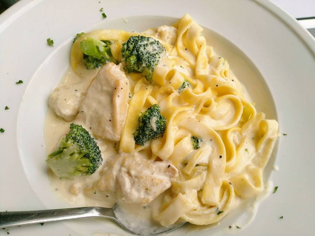 Piccola Italia Ristorante | meal takeaway | 815 Elm St, Manchester, NH 03101, USA | 6036065100 OR +1 603-606-5100