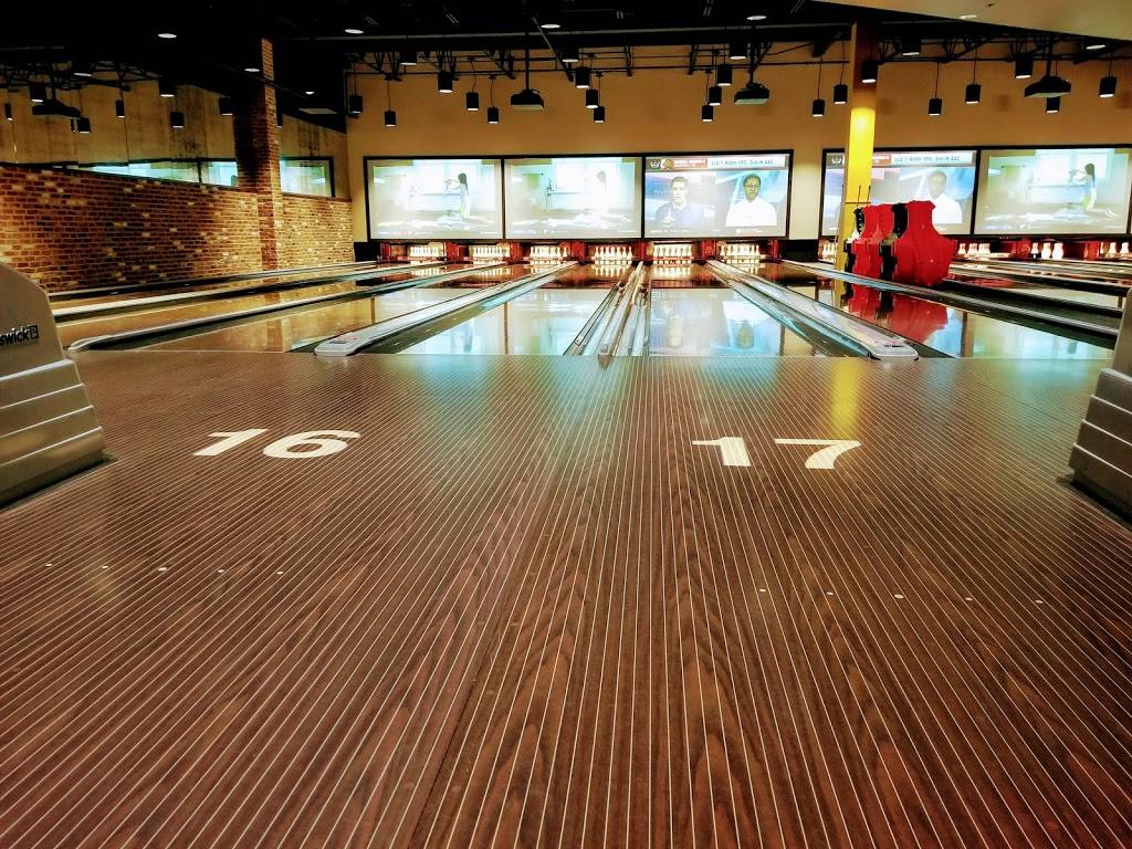 Main Event Pittsburgh | restaurant | 200 Quinn Dr, Pittsburgh, PA 15275, USA | 4125334800 OR +1 412-533-4800