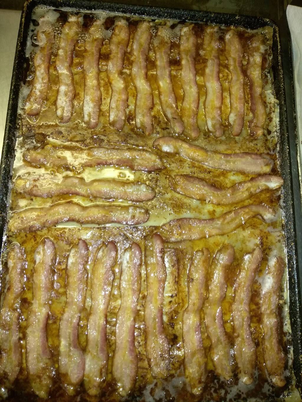 Backdoor Deli | restaurant | 121 W Cedar Ave, Gladwin, MI 48624, USA | 9894266630 OR +1 989-426-6630