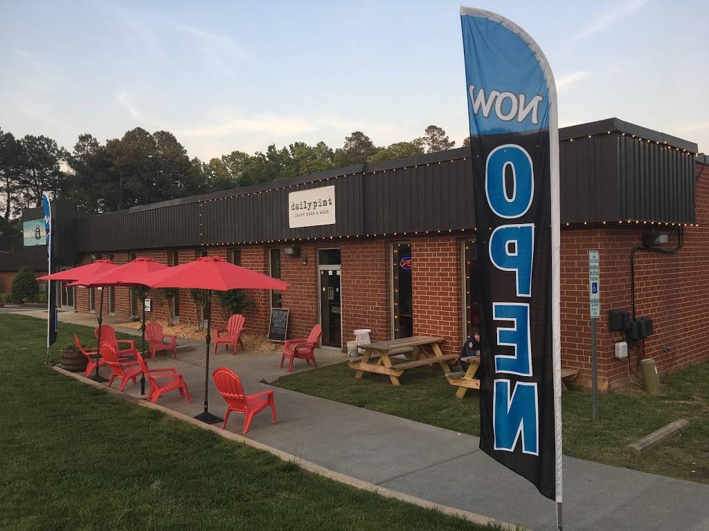 dailypint | restaurant | 9521 Lumley Rd, Morrisville, NC 27560, USA | 9192394368 OR +1 919-239-4368