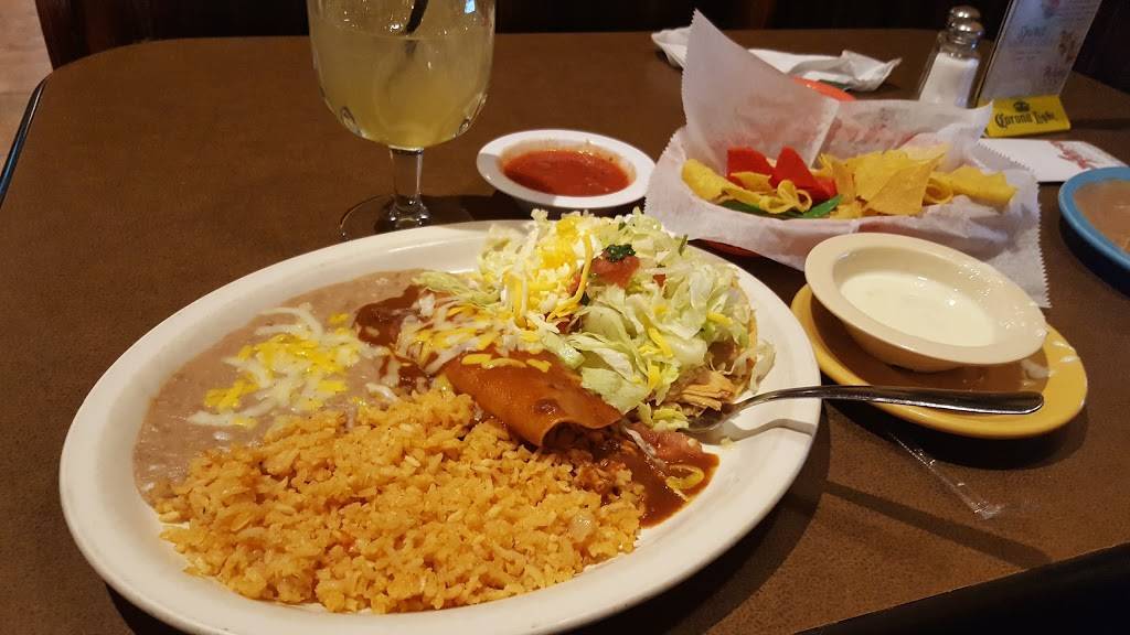La Fiesta Mexican Restaurant | restaurant | 5370 GA-92, Fairburn, GA 30213, USA | 7707743303 OR +1 770-774-3303