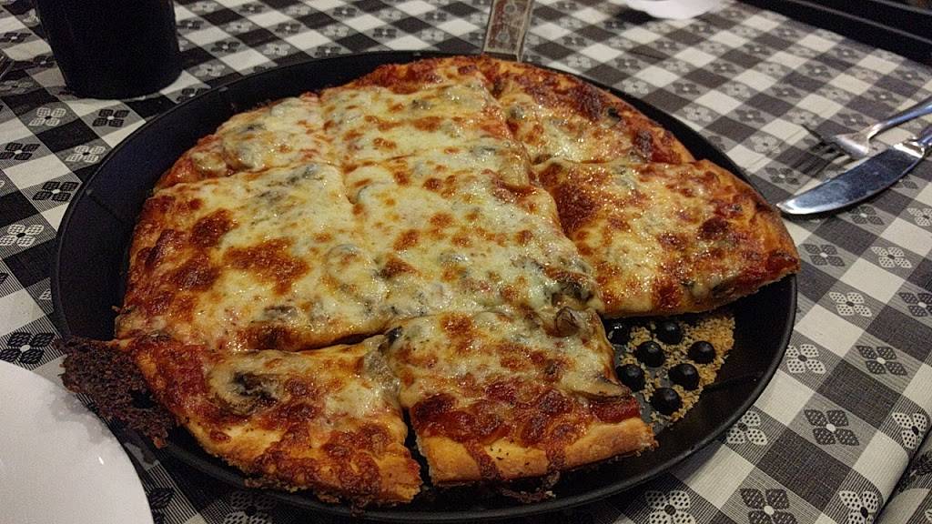Rosatis Pizza | restaurant | 15245 S Tamiami Trail #1, Fort Myers, FL 33908, USA | 2394811110 OR +1 239-481-1110