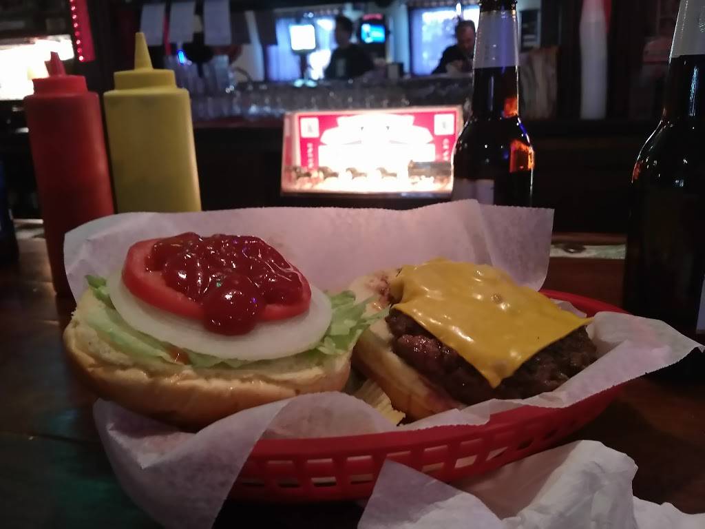 Bristol Tap | restaurant | 46 Cannonball Trail, Bristol, IL 60512, USA | 6305536229 OR +1 630-553-6229