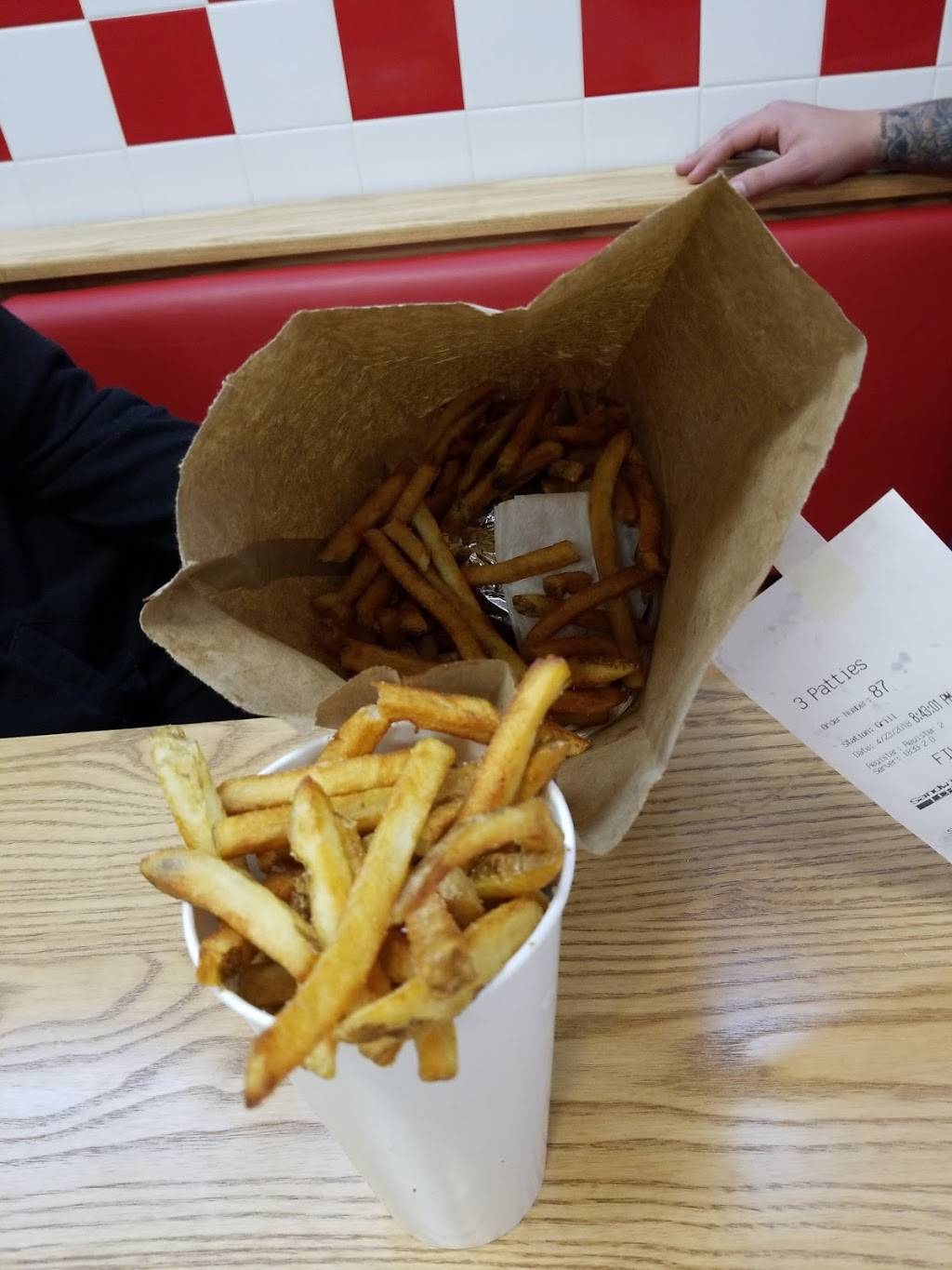 Five Guys | restaurant | 1551 Niagara Falls Blvd UNIT 2, Buffalo, NY 14228, USA | 7164240129 OR +1 716-424-0129