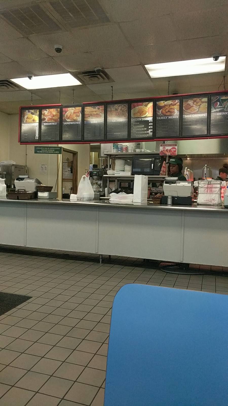 Meltons Restaurant | restaurant | 1000 W Broad St, Elizabethtown, NC 28337, USA | 9108624116 OR +1 910-862-4116