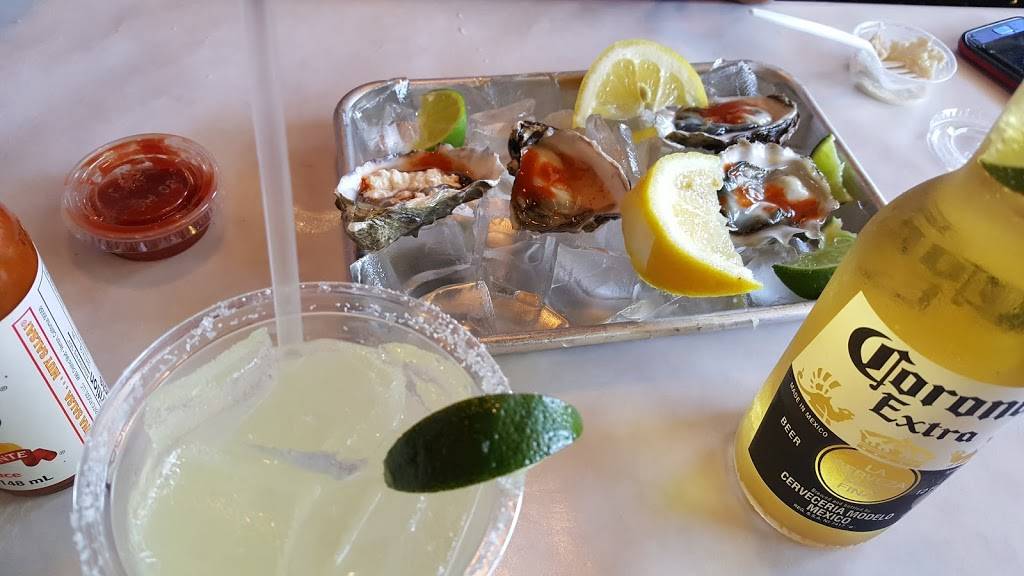 Stinkin Crawfish of North Hills | restaurant | 9102 Sepulveda Blvd, North Hills, CA 91343, USA | 7472364253 OR +1 747-236-4253