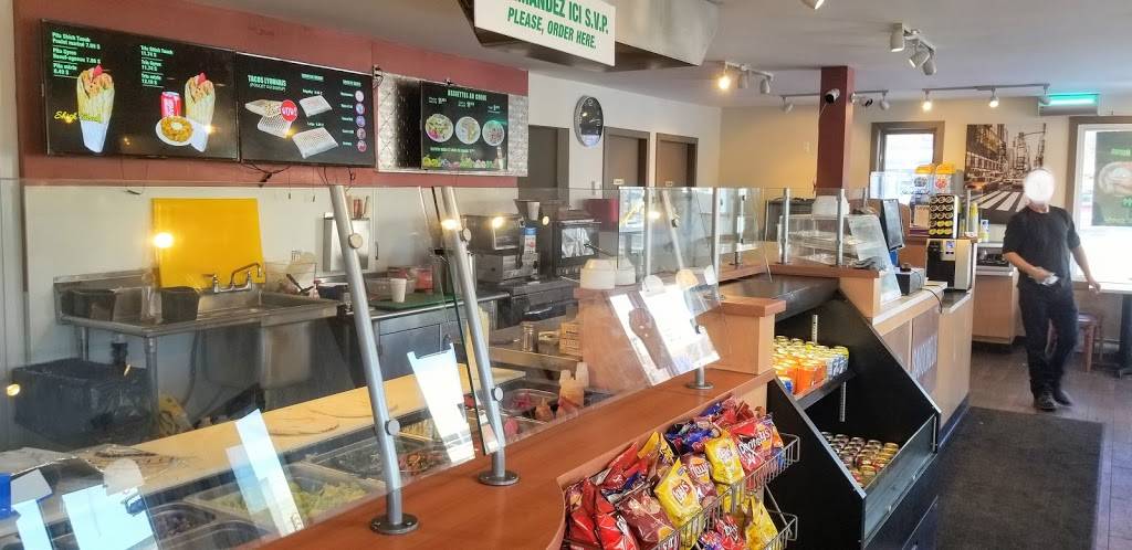 Shishtaouk de la capitale | restaurant | 8975 Boulevard de lOrmière, Québec, QC G2C 1C4, Canada | 4189154621 OR +1 418-915-4621