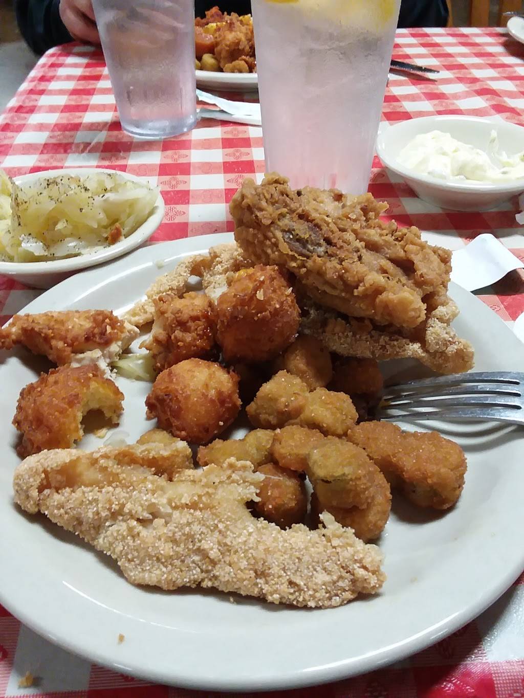 Plantation Buffets | restaurant | 237 Beasley Dr, Dickson, TN 37055, USA | 6153757290 OR +1 615-375-7290