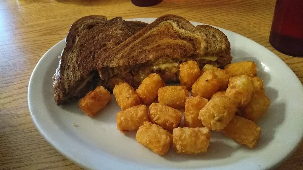 Topsys Cafe | restaurant | 715 S Main St, Concordia, MO 64020, USA | 6604631316 OR +1 660-463-1316