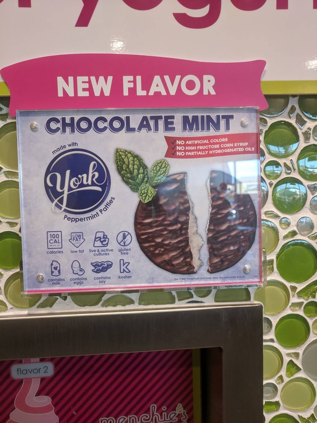 Menchies Frozen Yogurt | bakery | 8464 N Friant Rd, Fresno, CA 93720, USA | 5594122444 OR +1 559-412-2444