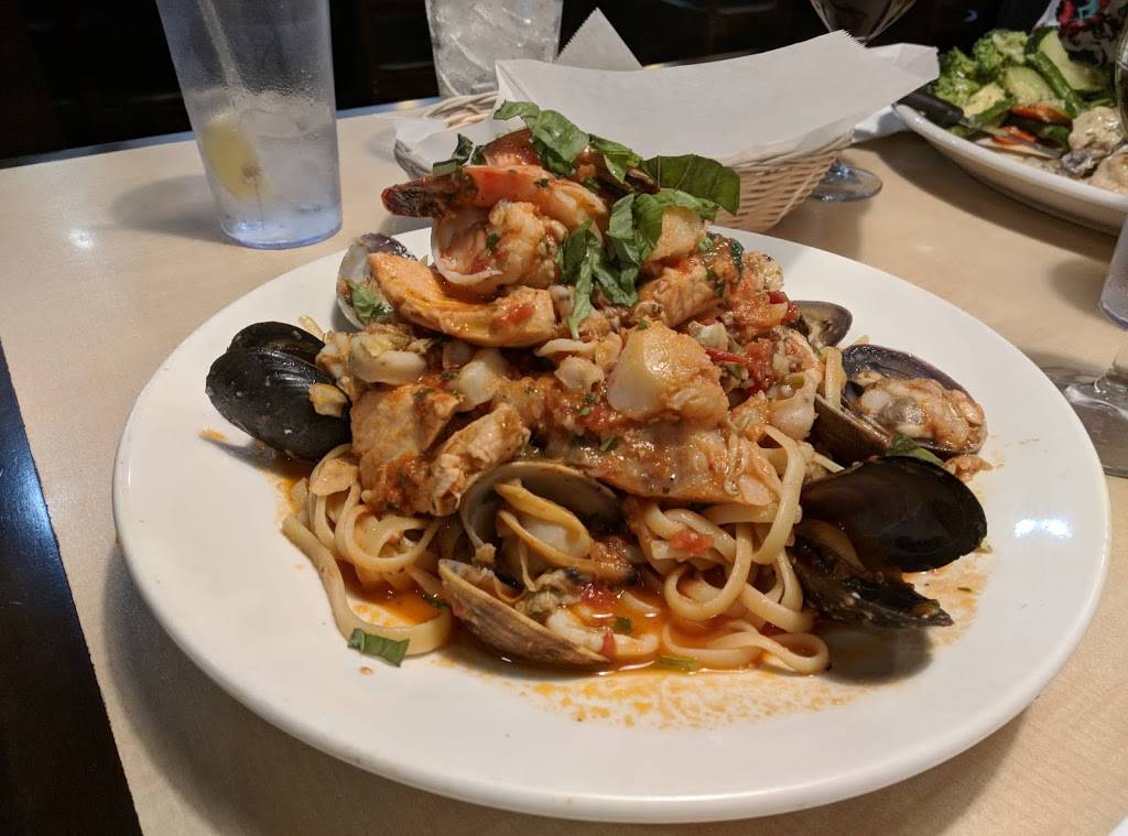 Agrusas Italian Restaurant | restaurant | 1240 W Imperial Hwy, La Habra, CA 90631, USA | 5624755301 OR +1 562-475-5301