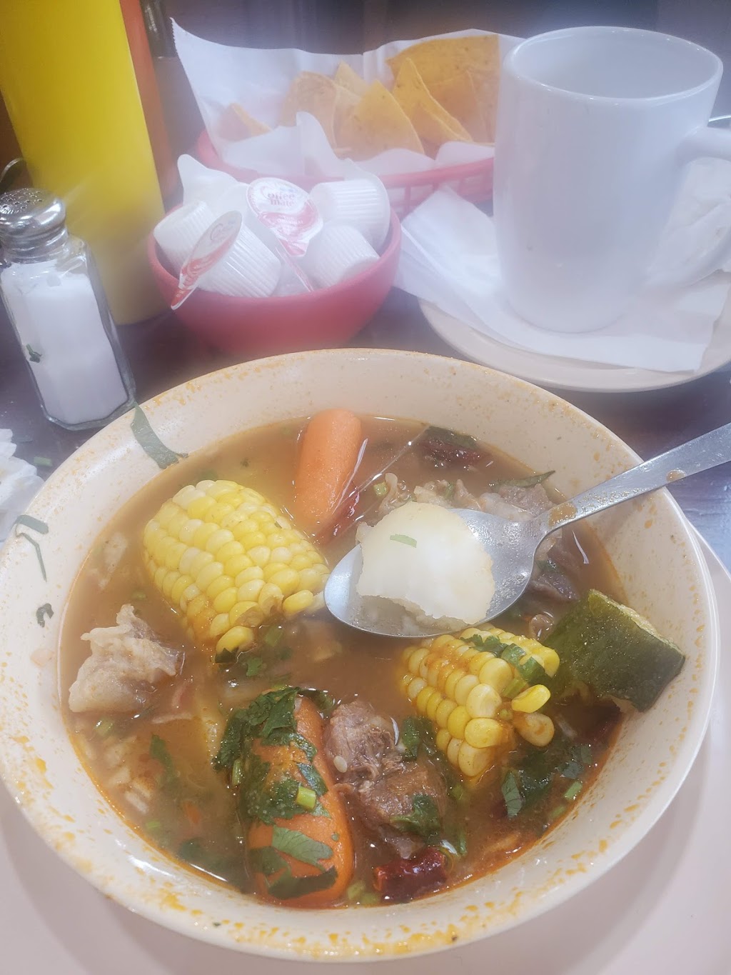 LOS MOLCAJETES | restaurant | 5344 W Fullerton Ave, Chicago, IL 60639, USA | 7734174057 OR +1 773-417-4057