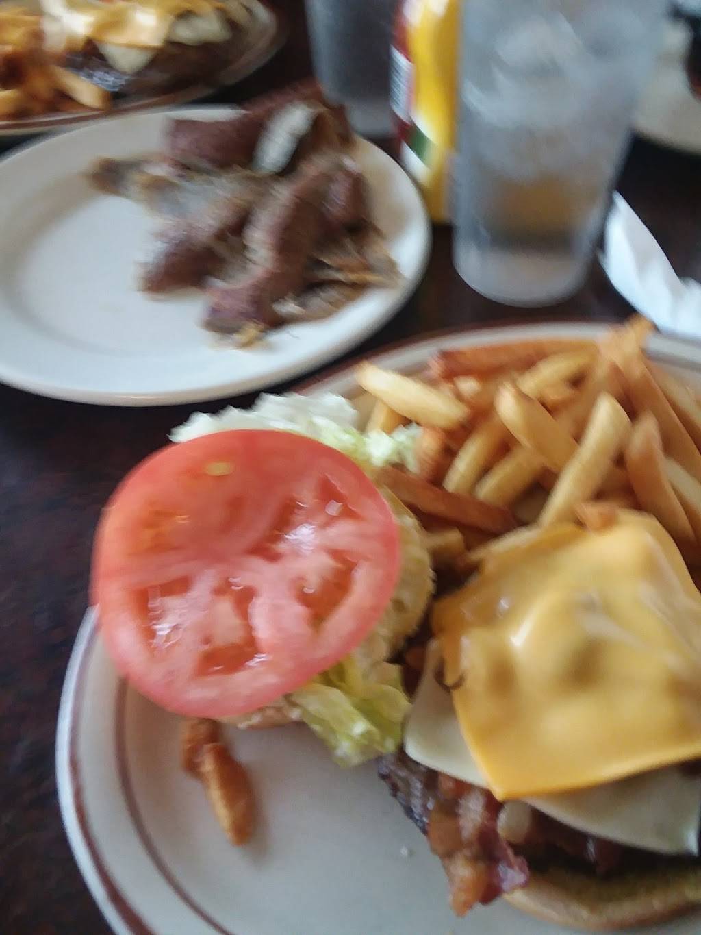 Kristinas Family Restaurant | restaurant | 9912 Lorain Ave, Cleveland, OH 44102, USA | 2169614455 OR +1 216-961-4455