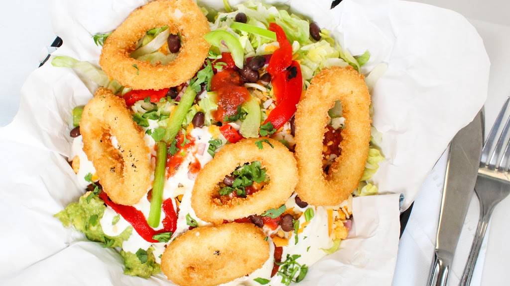 Chico Burrito | restaurant | 400 Steeles Ave E, Brampton, ON L6W 3R2, Canada | 9054974321 OR +1 905-497-4321