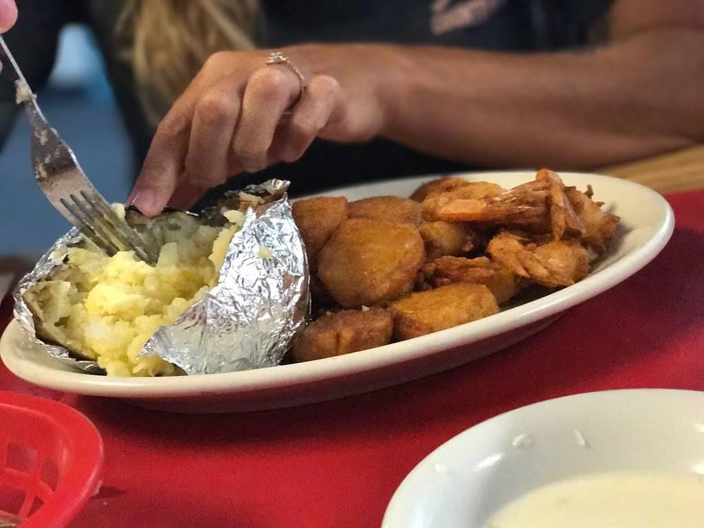 220 Seafood Restaurant | restaurant | 1812 N Garnett St, Henderson, NC 27536, USA | 2524928084 OR +1 252-492-8084