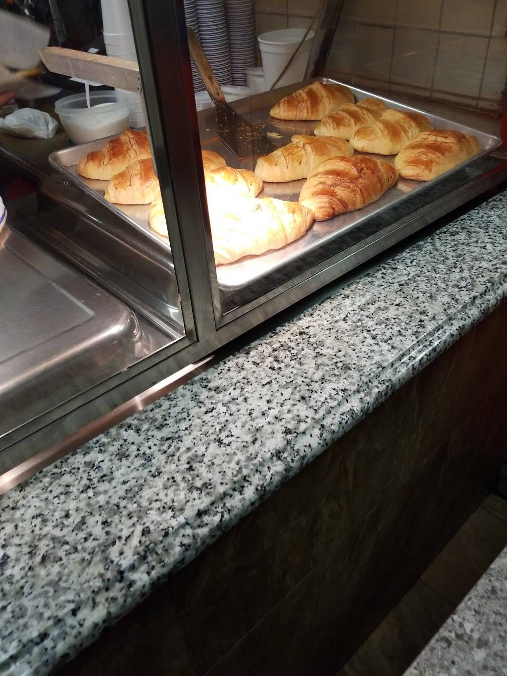 Oasis Coffee Shop | restaurant | 390 Tiffany St, Bronx, NY 10474, USA | 7183284400 OR +1 718-328-4400