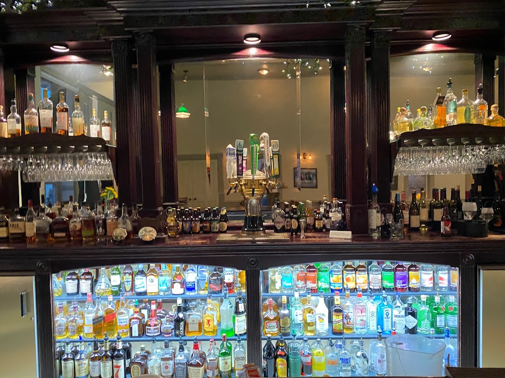 VI Restaurant | restaurant | 400 Ocean Ave, Ferndale, CA 95536, USA | 7077864950 OR +1 707-786-4950