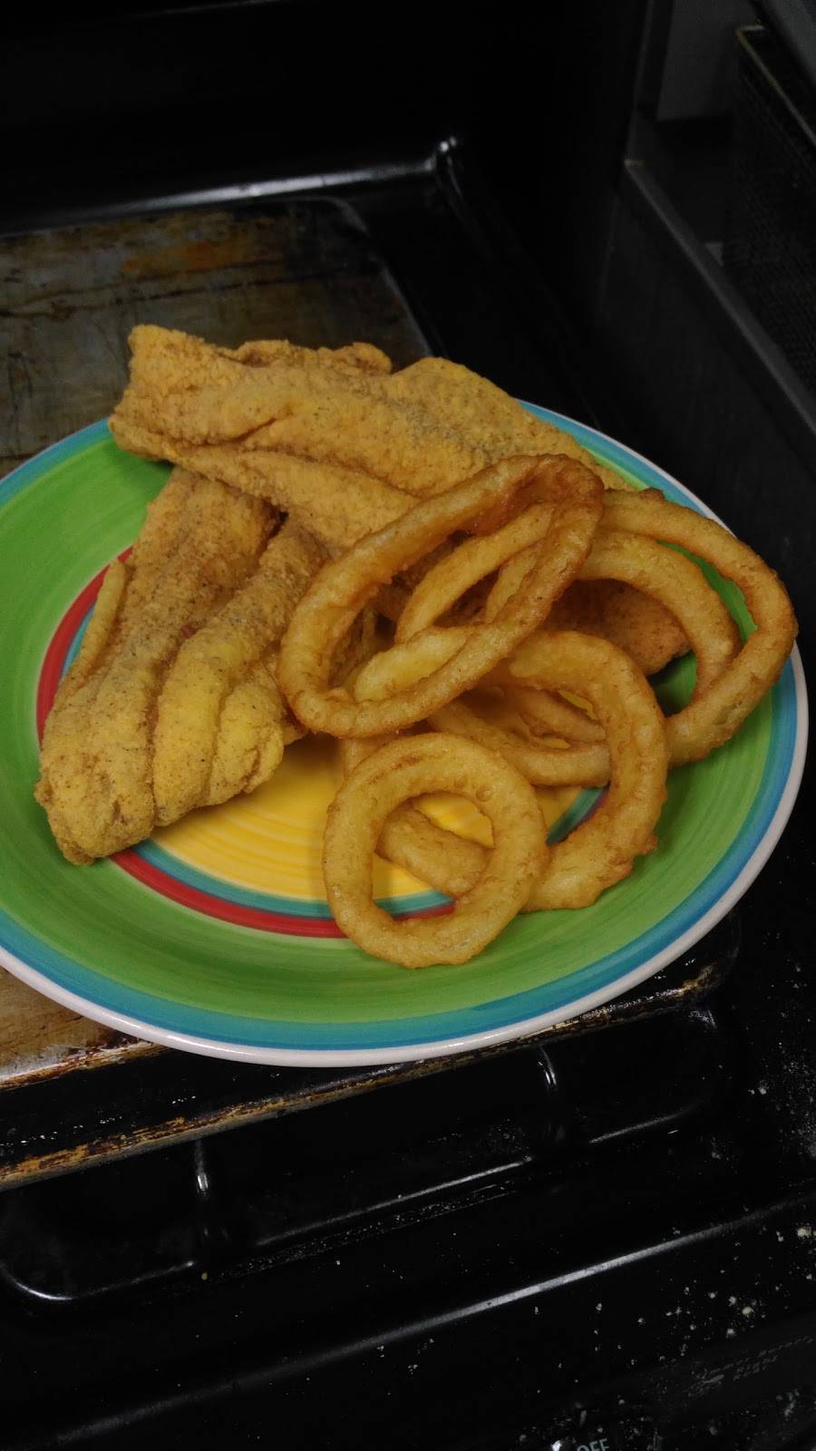 Food Therapy Restaurant And Catering | restaurant | 423 W Washington St, New Castle, PA 16101, USA | 7247615202 OR +1 724-761-5202