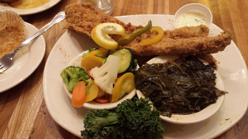 The Carolina Kitchen | restaurant | 2350 Washington Pl NE, Washington, DC 20018, USA | 2027331216 OR +1 202-733-1216