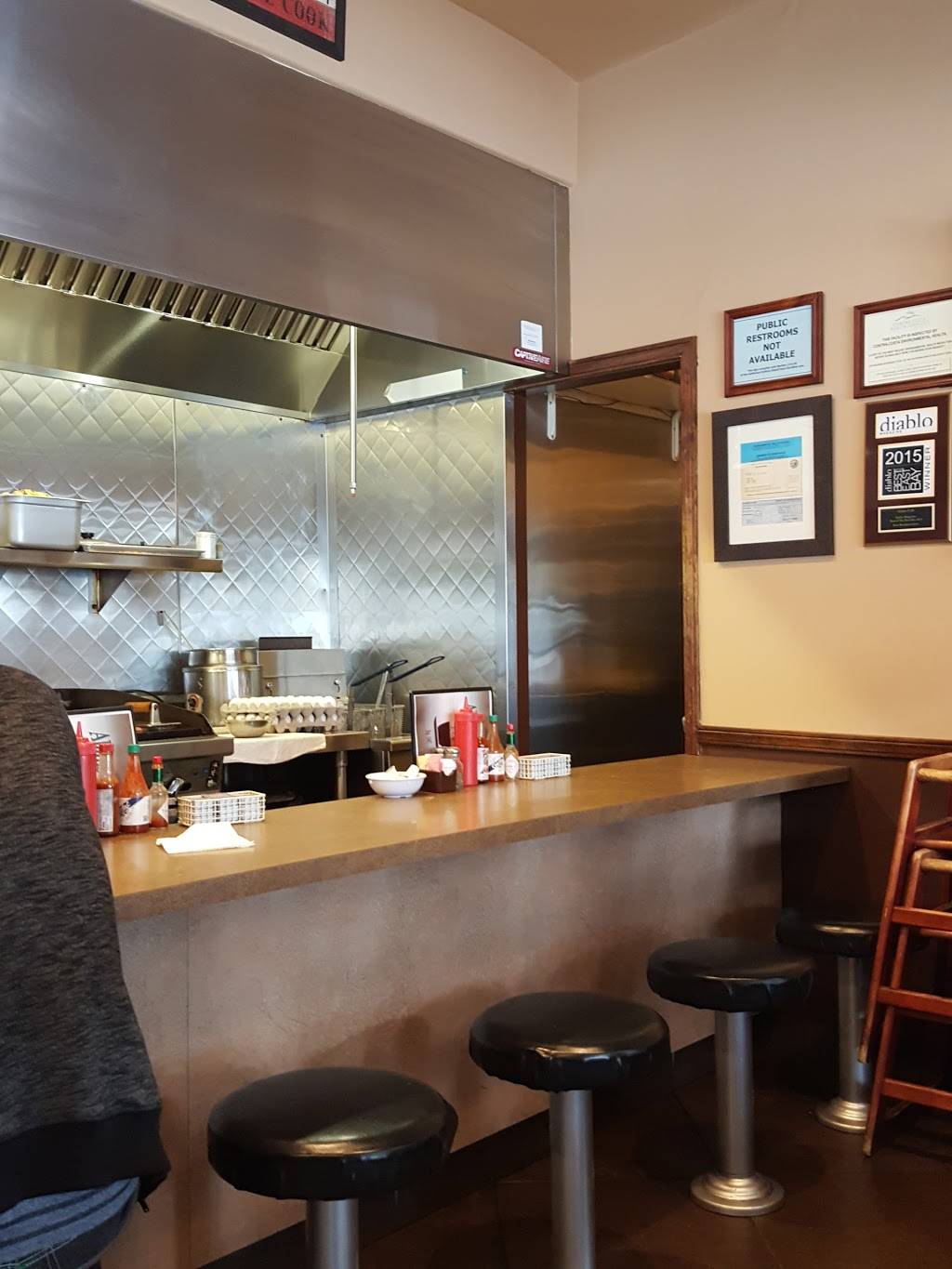 Alamo Cafe | cafe | 1 Alamo Square Dr, Alamo, CA 94507, USA | 9257438371 OR +1 925-743-8371