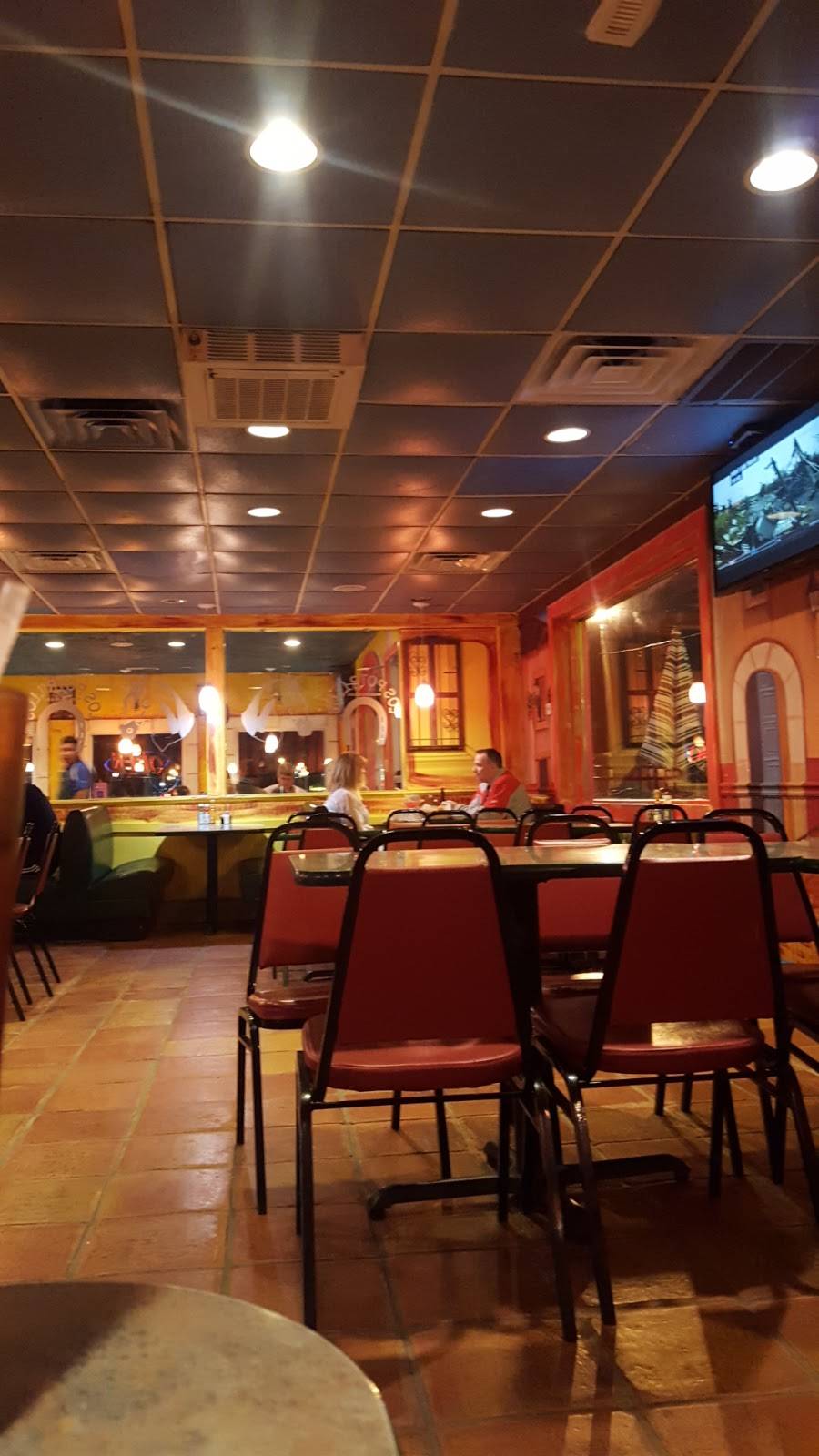 Los Potrillos | restaurant | 1305 Lincoln Ave, Charleston, IL 61920, USA | 2173456440 OR +1 217-345-6440