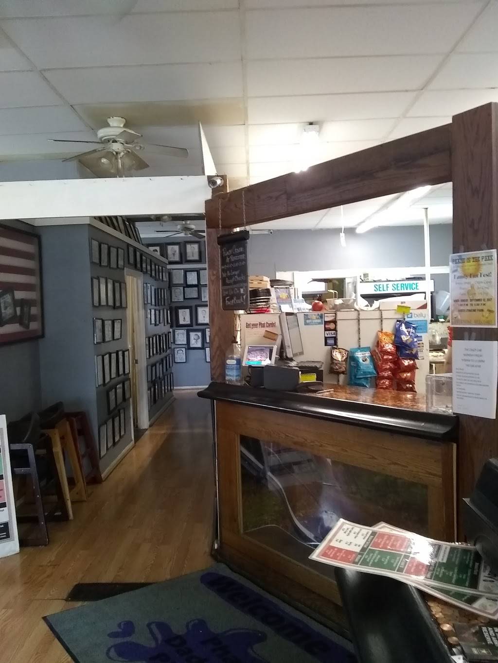 Phat Daddys Pizza | restaurant | 15 E 1st St, London, OH 43140, USA | 7408523339 OR +1 740-852-3339