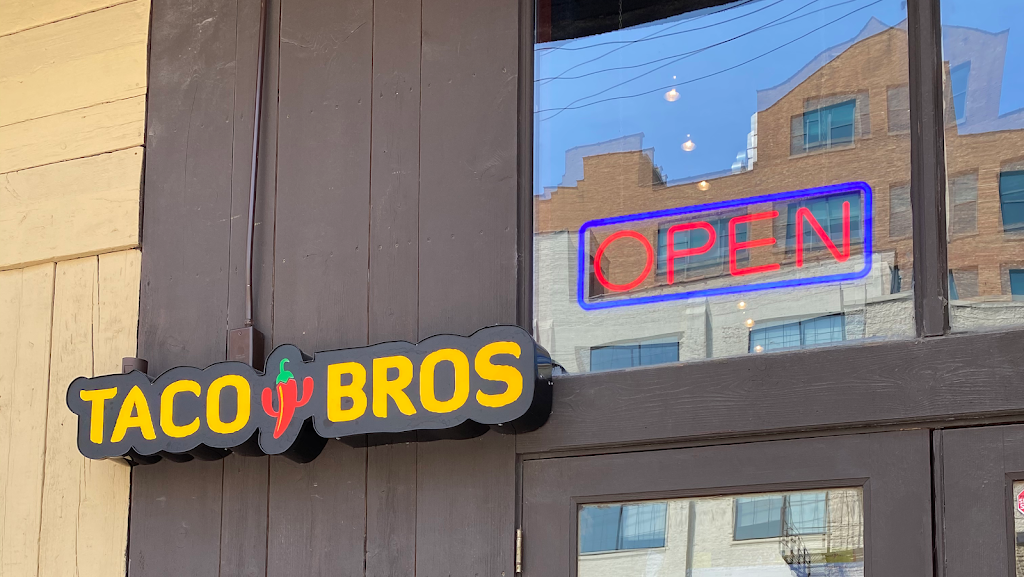 Taco Bros | restaurant | 833 W Chicago Ave FL 1, Chicago, IL 60642, USA | 3122852992 OR +1 312-285-2992