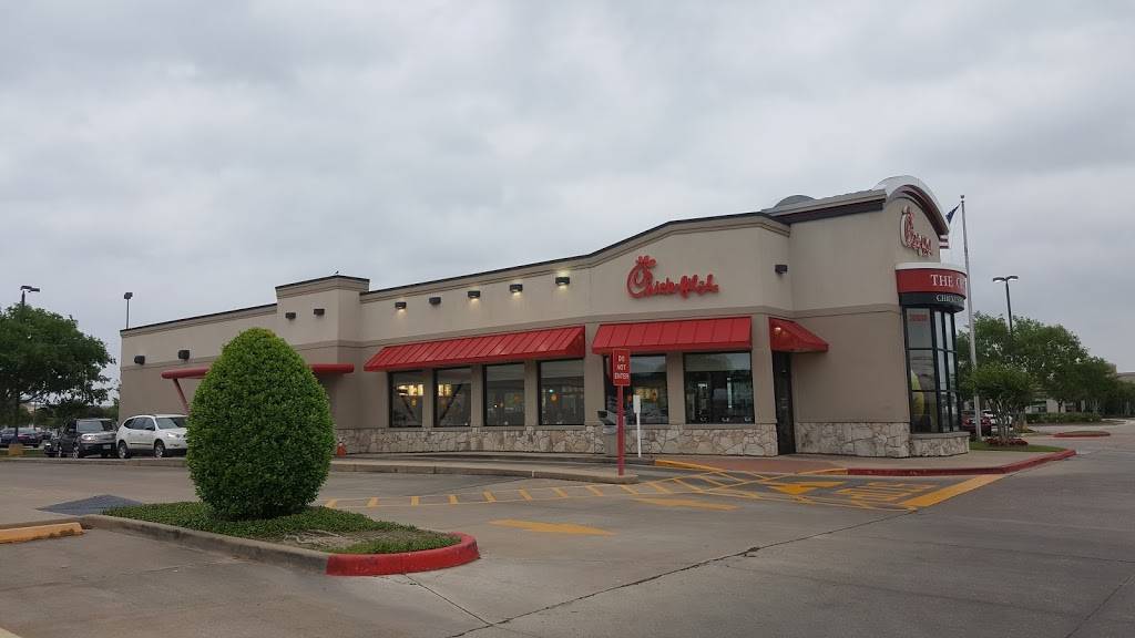 Chick-fil-A | restaurant | 20010 Southwest Fwy, Sugar Land, TX 77479, USA | 2813427800 OR +1 281-342-7800
