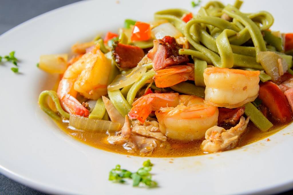 French Quarter New Orleans, Charlevoix | meal delivery | 100 Michigan Ave, Charlevoix, MI 49720, USA | 2314373993 OR +1 231-437-3993