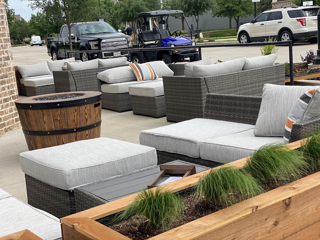 The Tavern at Lakeside | restaurant | 2600 Lakeside Pkwy #100, Flower Mound, TX 75022, USA | 4692933441 OR +1 469-293-3441