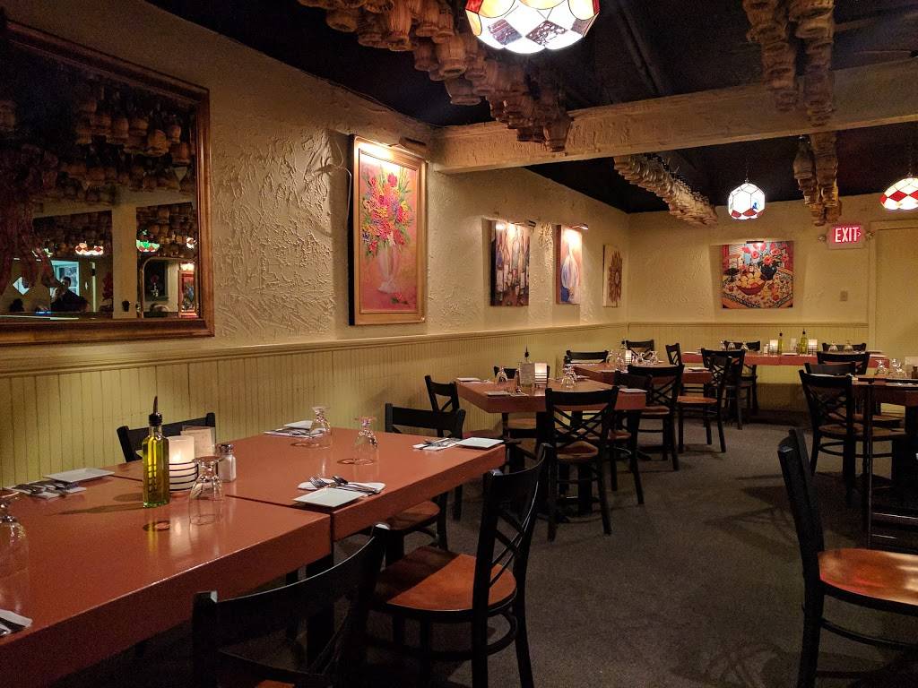 Garlic Johns Restaurant | restaurant | 1610 Depot St, Manchester Center, VT 05255, USA | 8023629843 OR +1 802-362-9843