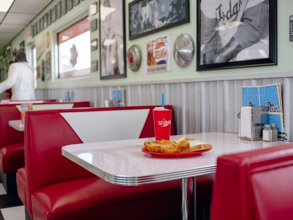 Boomarang Diner Enid/Oakwood | restaurant | 721 S Oakwood Rd, Enid, OK 73703, USA | 5802975173 OR +1 580-297-5173