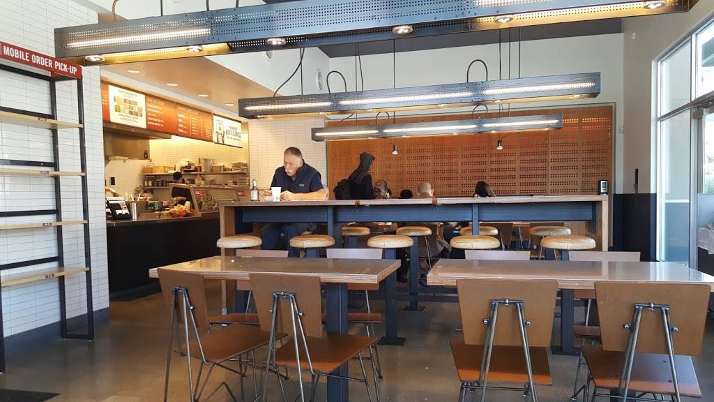Chipotle Mexican Grill | restaurant | 4C Peninsula Center, Rolling Hills Estates, CA 90274, USA | 3102650031 OR +1 310-265-0031