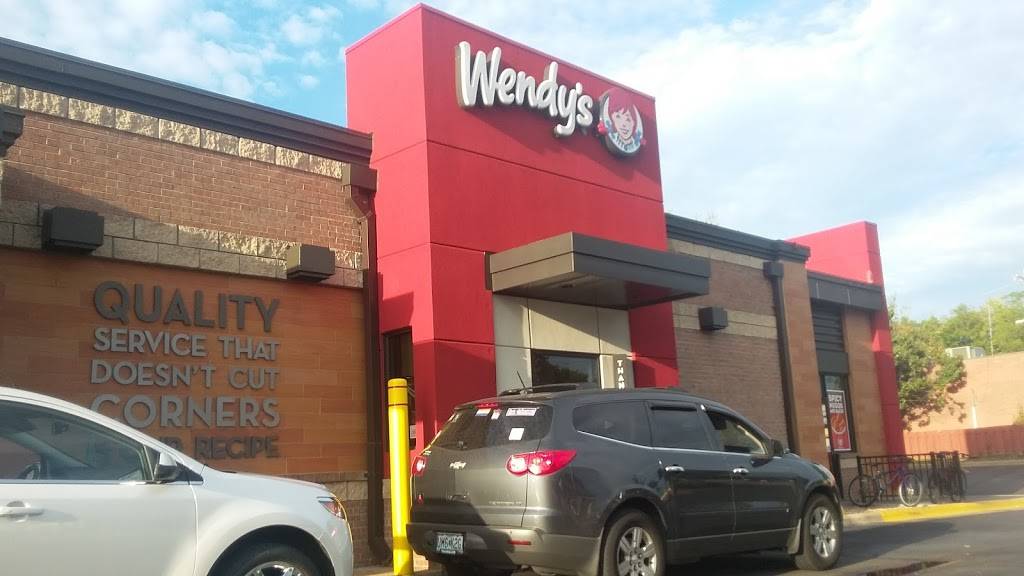 Wendys | restaurant | 225 W Sunshine St, Springfield, MO 65807, USA | 4178664000 OR +1 417-866-4000