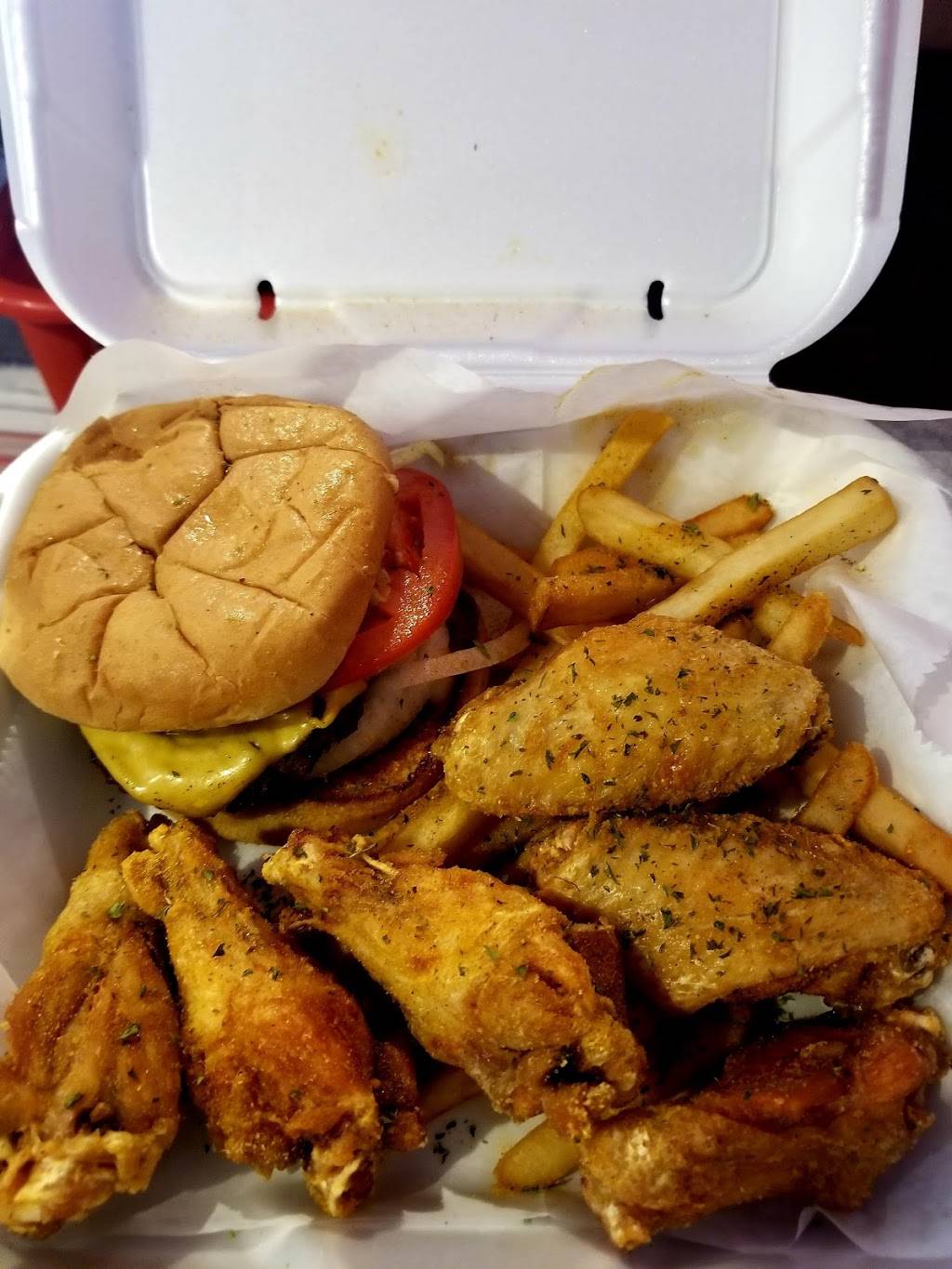 901 Wings | restaurant | 97 N Main St, Memphis, TN 38103, USA | 9014255980 OR +1 901-425-5980