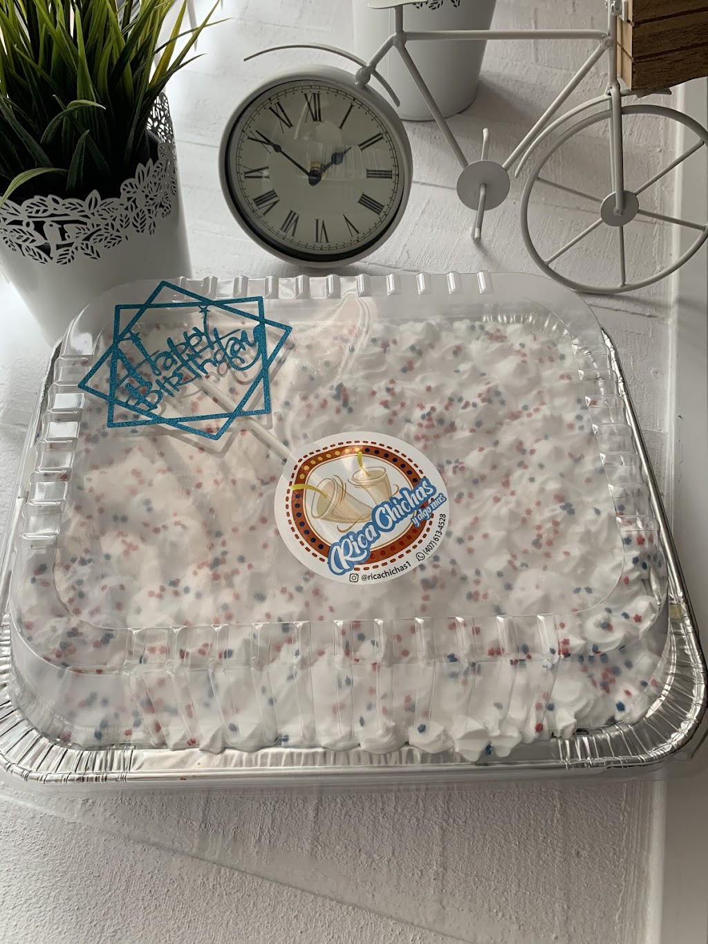 Rica Chichas | restaurant | 2780 Burwood Ave, Orlando, FL 32837, USA | 4076134528 OR +1 407-613-4528