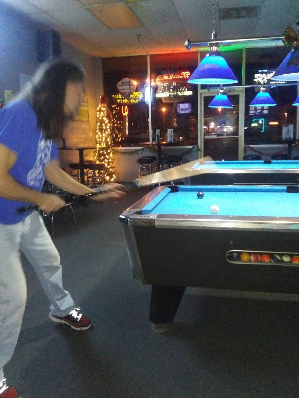 Schmolls 8 Ball | restaurant | 4545 Gravois Rd, High Ridge, MO 63049, USA | 6363768118 OR +1 636-376-8118