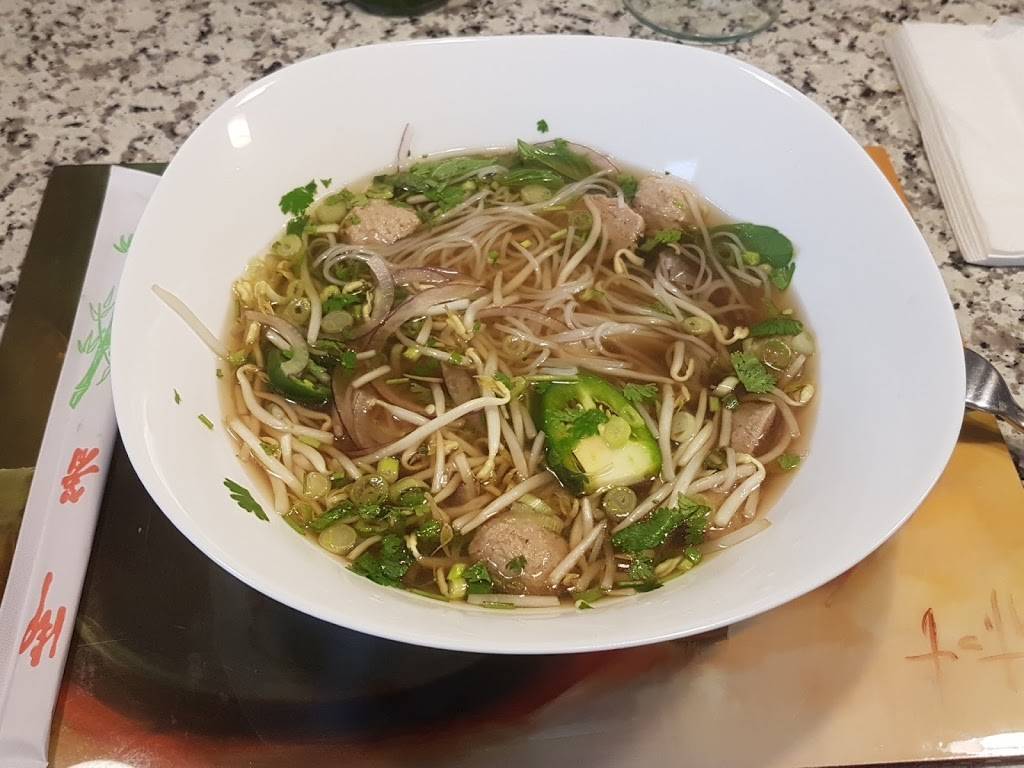 TT Pho | restaurant | 4057 Riley Fuzzel Rd #900, Spring, TX 77386, USA | 2817713983 OR +1 281-771-3983