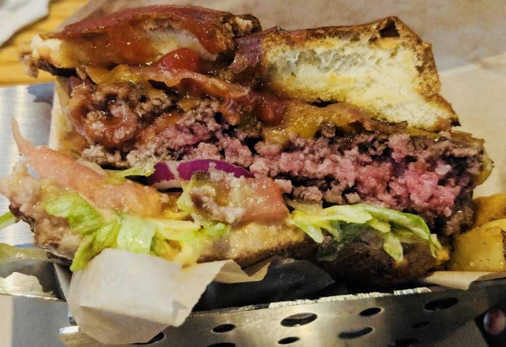 Chilis Grill & Bar | restaurant | 9310 Ben C Pratt Six Mile Six Mile, Cypress Pkwy, Fort Myers, FL 33912, USA | 2399391159 OR +1 239-939-1159