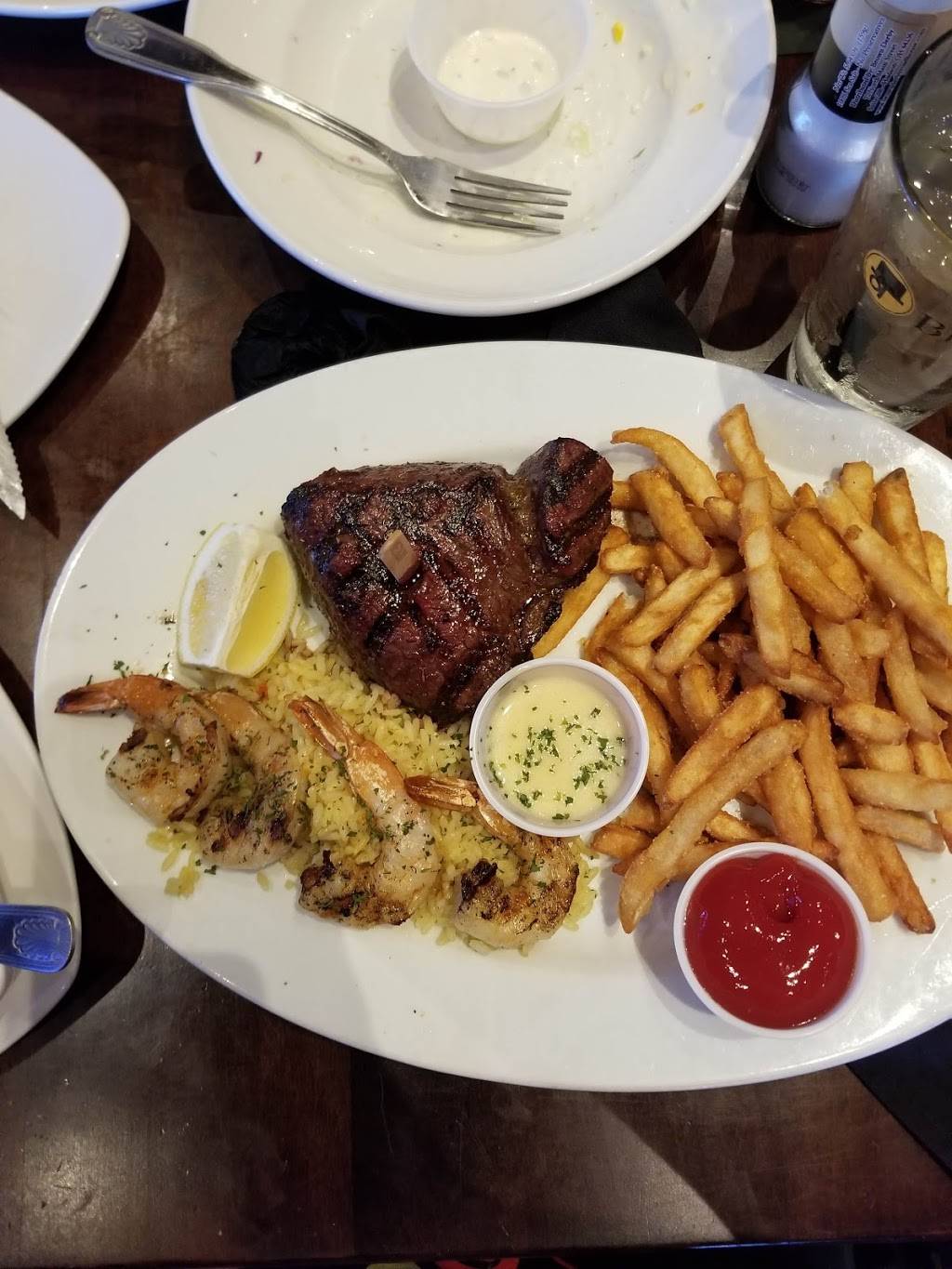 Brown Derby Belden Village | restaurant | 4670 Everhard Rd NW, Canton, OH 44718, USA | 3304944413 OR +1 330-494-4413