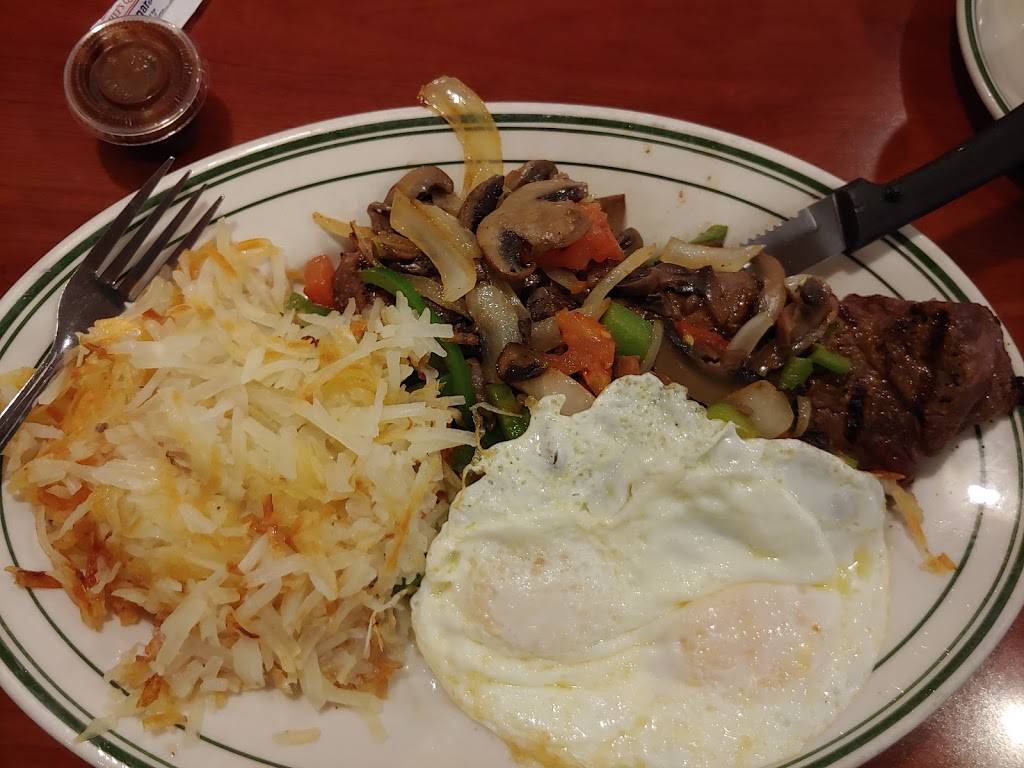 Paisanos Italian Restaurant | restaurant | 113 N Chicago Ave, South Milwaukee, WI 53172, USA | 4148569020 OR +1 414-856-9020