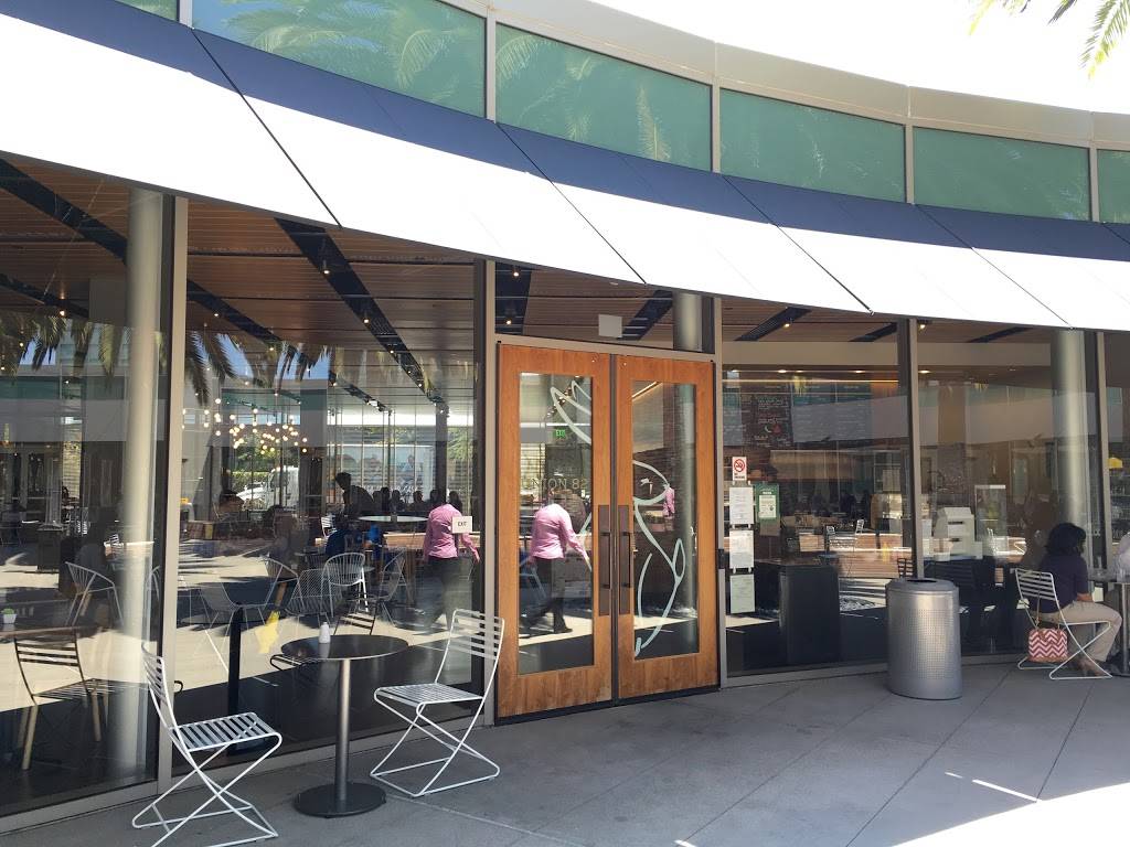 Union 82 | cafe | 350 Ellis St, Mountain View, CA 94043, USA | 6506954886 OR +1 650-695-4886