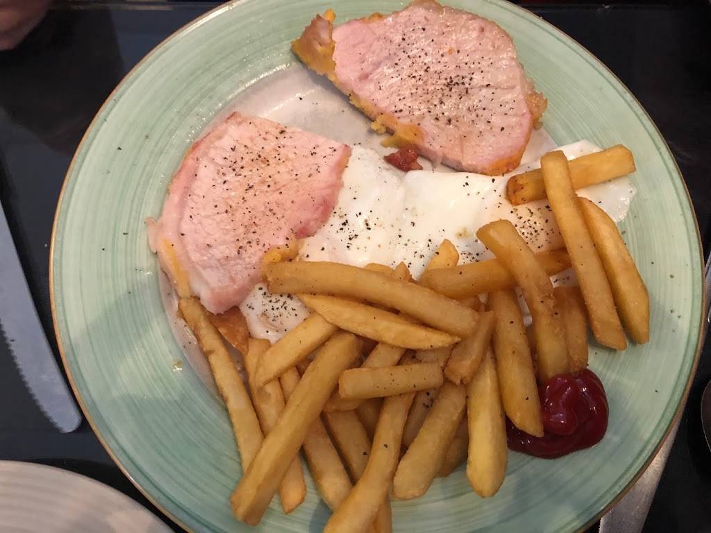 Harvest Table | restaurant | 3350 Fairview St, Burlington, ON L7N 3L5, Canada | 9056325911 OR +1 905-632-5911