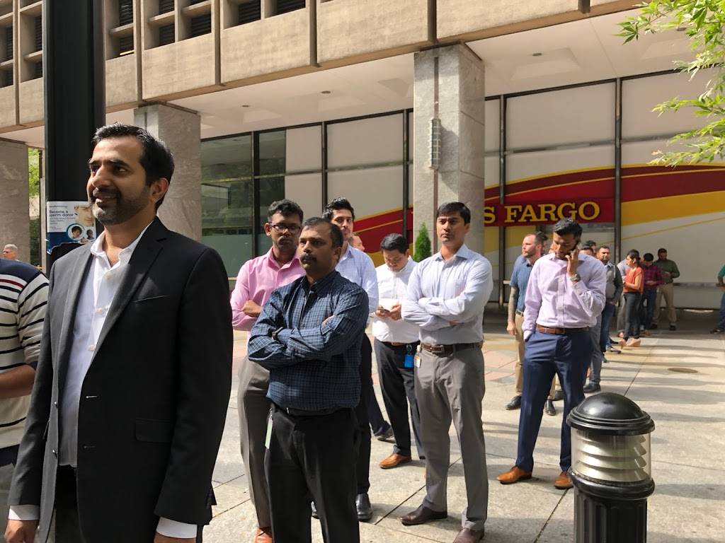 Gyro King | restaurant | S 17th St, Philadelphia, PA 19103, USA | 2158330994 OR +1 215-833-0994