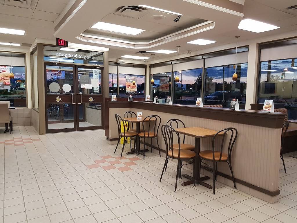 Mr. Sub/Country Style | restaurant | 396 Holland St W, Bradford, ON L3Z 1J3, Canada | 9057752928 OR +1 905-775-2928