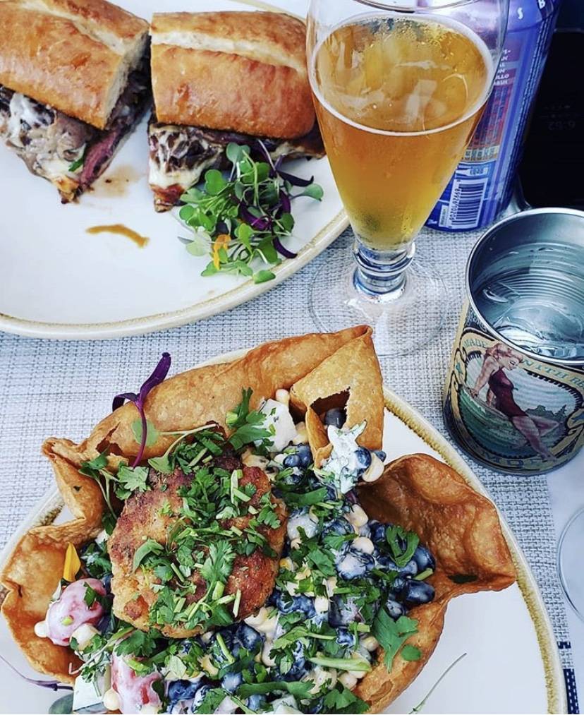 The Flying Toad | restaurant | 113 W Grand Ave, Escondido, CA 92025, USA | 7607058013 OR +1 760-705-8013