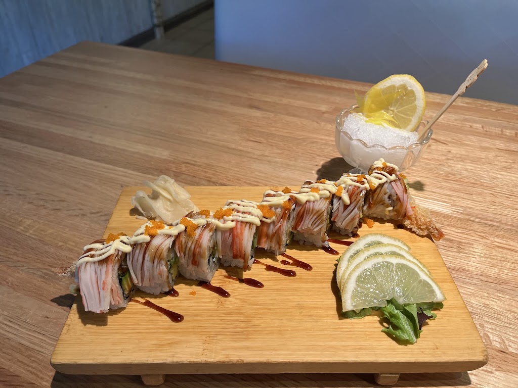 Dodomi Sushi Rotary | restaurant | 4521 N Sheridan Rd, Chicago, IL 60640, USA | 7737399129 OR +1 773-739-9129