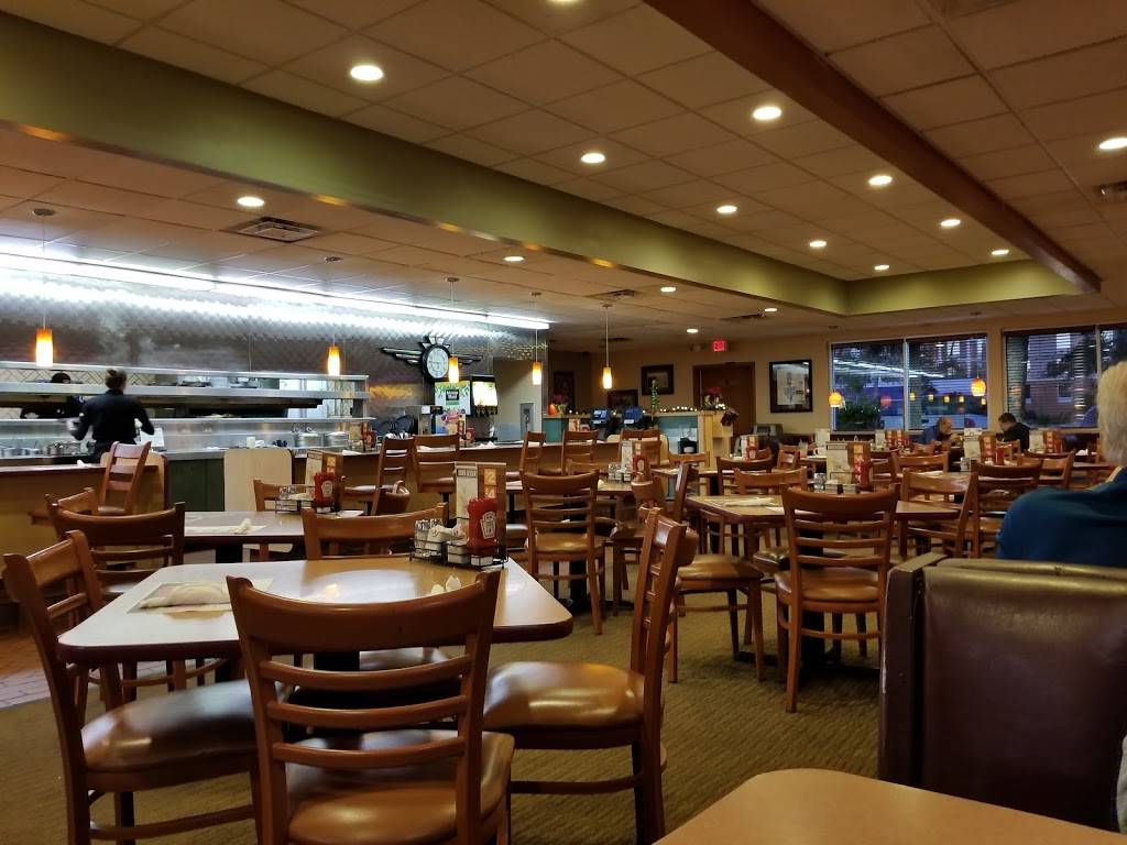 Dennys | restaurant | 4530 W New Haven Ave, Melbourne, FL 32904, USA | 3217255540 OR +1 321-725-5540